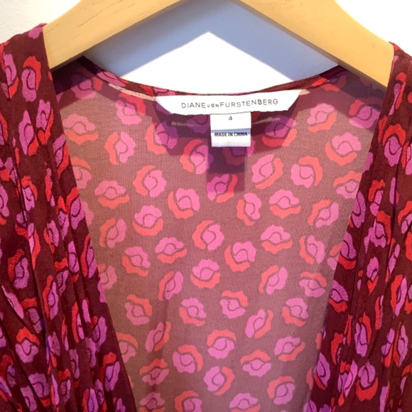 DVF Silk Wrap Dress size 4 - Picture 3 of 6